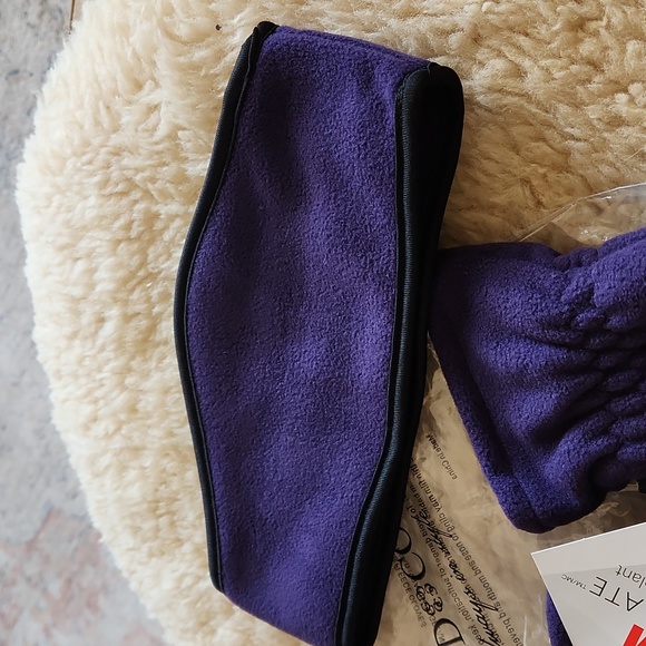 NWT Gold Coast 3M Thinsulate Purple Fleece Winter Gloves & Ear Warmer Set 💜 - Picture 3 of 16